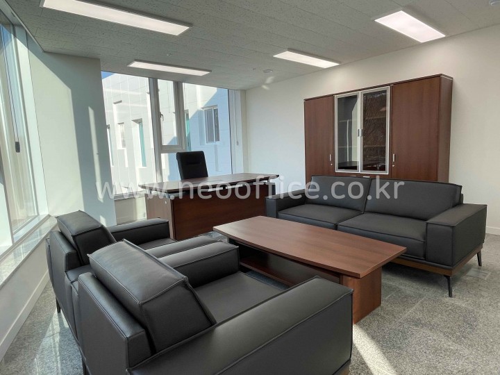 26e4bbab73bb53f9ef1da1ac6debe18c_1681451308_34.jpg